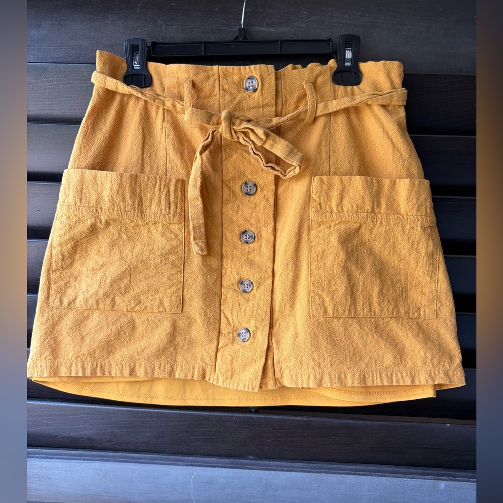 Hesperus  Large Cotton Yellow Skirt Elastic Waist Large Pockets Button